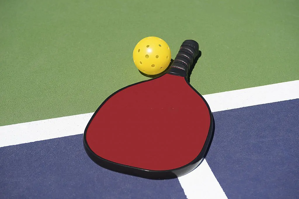 how long does pickleball paddle last