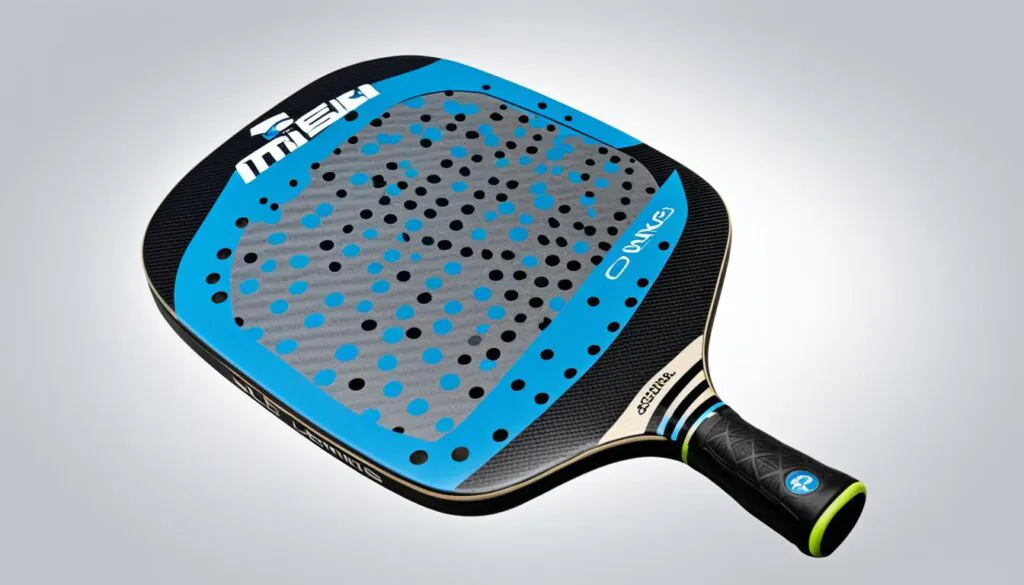 carbon fiber pickleball paddle